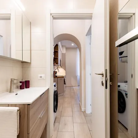 The Bronze Rose * ברגמו